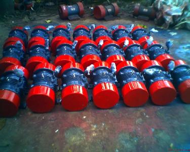 新鄉(xiāng)振動電機 激振器