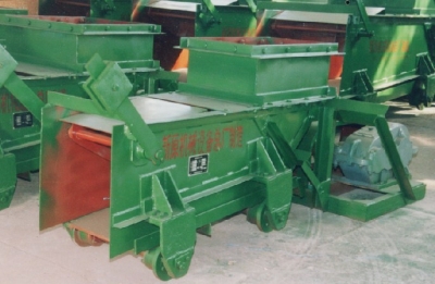 GWM往復(fù)式振動給煤機