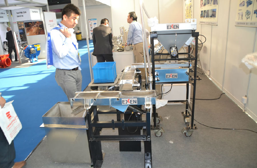 中國振動機(jī)械網(wǎng)亮相上海IPB粉體展