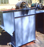 HL環(huán)鏈離心斗式提升機(jī)，斗式提升機(jī)，環(huán)鏈提升機(jī)，斗提機(jī)，高效斗式提升機(jī)