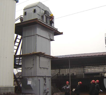 NE斗式提升機(jī)，板鏈斗式提升機(jī)，板鏈提升機(jī)，斗提機(jī)，垂直斗式提升機(jī)