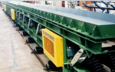 耐高溫振動(dòng)輸送機(jī)，耐高溫輸送機(jī)，耐高溫運(yùn)輸機(jī)，耐高溫水平振動(dòng)輸送機(jī)