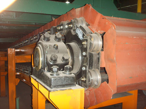 供應鱗板輸送機