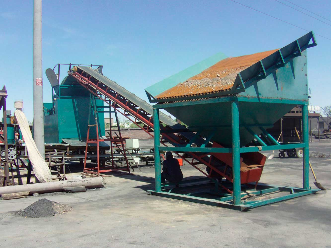 山東鐵礦磁選機(jī)選貧礦用干式磁選機(jī)