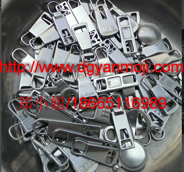 五金件去毛刺機(jī)，五金件去批鋒機(jī)，五金件去水口機(jī)，五金件表面拋光機(jī)