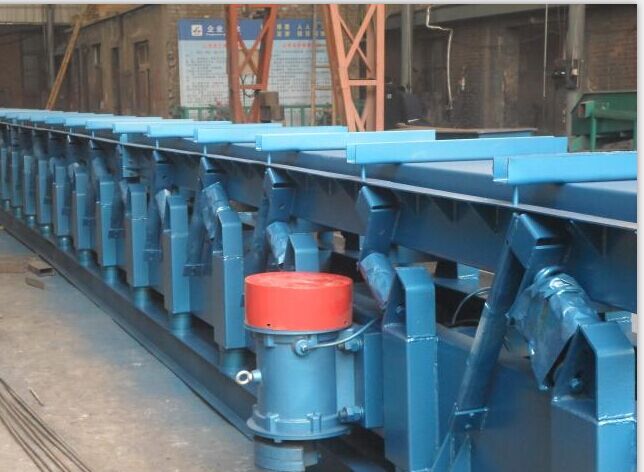 供應山西臨汾礦山【耐高溫輸送機】煤炭耐高溫輸送機