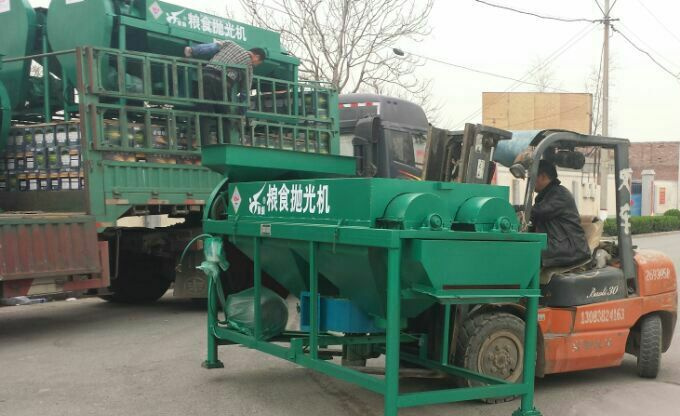 新鄉(xiāng)宏源駐臨沂直銷糧食拋光機(jī)