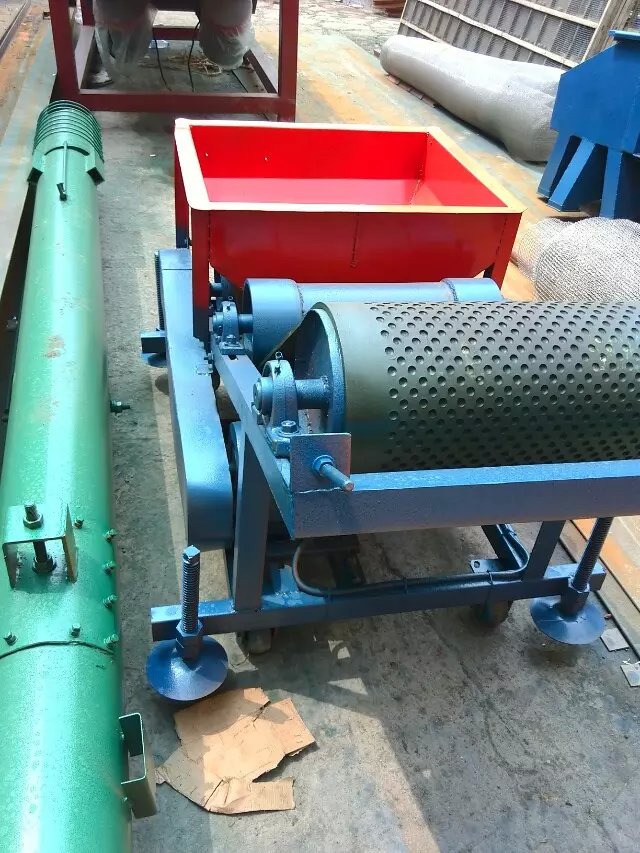 可移動(dòng)的玉米揚(yáng)場(chǎng)機(jī)