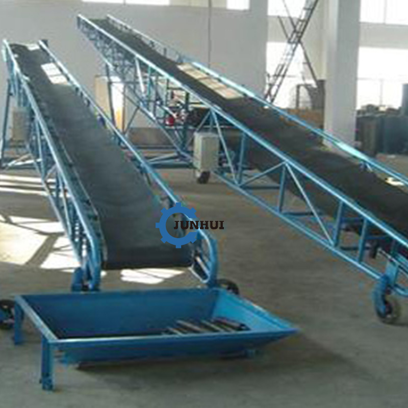 沙子用傳送帶，砂石輸送怎么選擇皮帶輸送機