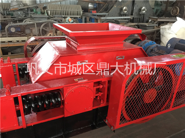  陽江濕料粉碎機(jī)價(jià)格決定型號(hào)產(chǎn)量大小wgo173