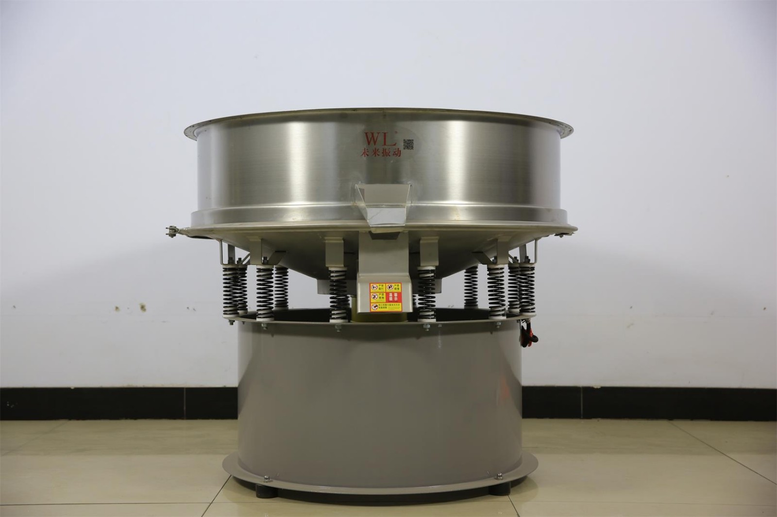 未來(lái)振動(dòng)廠(chǎng)家直銷(xiāo)，泥漿釉料振動(dòng)篩