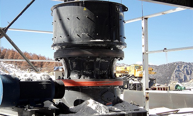 破碎加工方解石機械多少錢，河卵石制砂生產線廠家報價