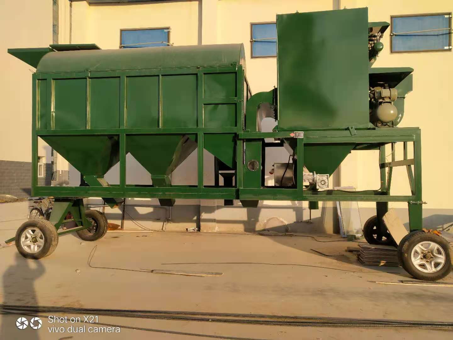 YTS-80移動(dòng)式環(huán)保除塵圓筒清理篩