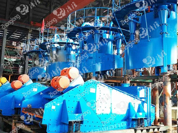 時(shí)產(chǎn)200噸振動(dòng)脫水篩幫您快速好用、創(chuàng)造高效益