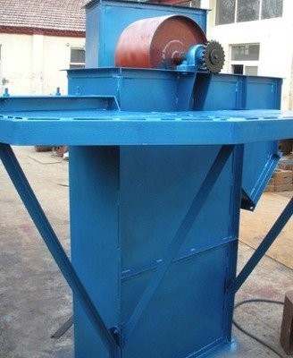 TD型膠帶斗式提升機(jī)垂直斗提機(jī)濰坊鵬卓機(jī)械