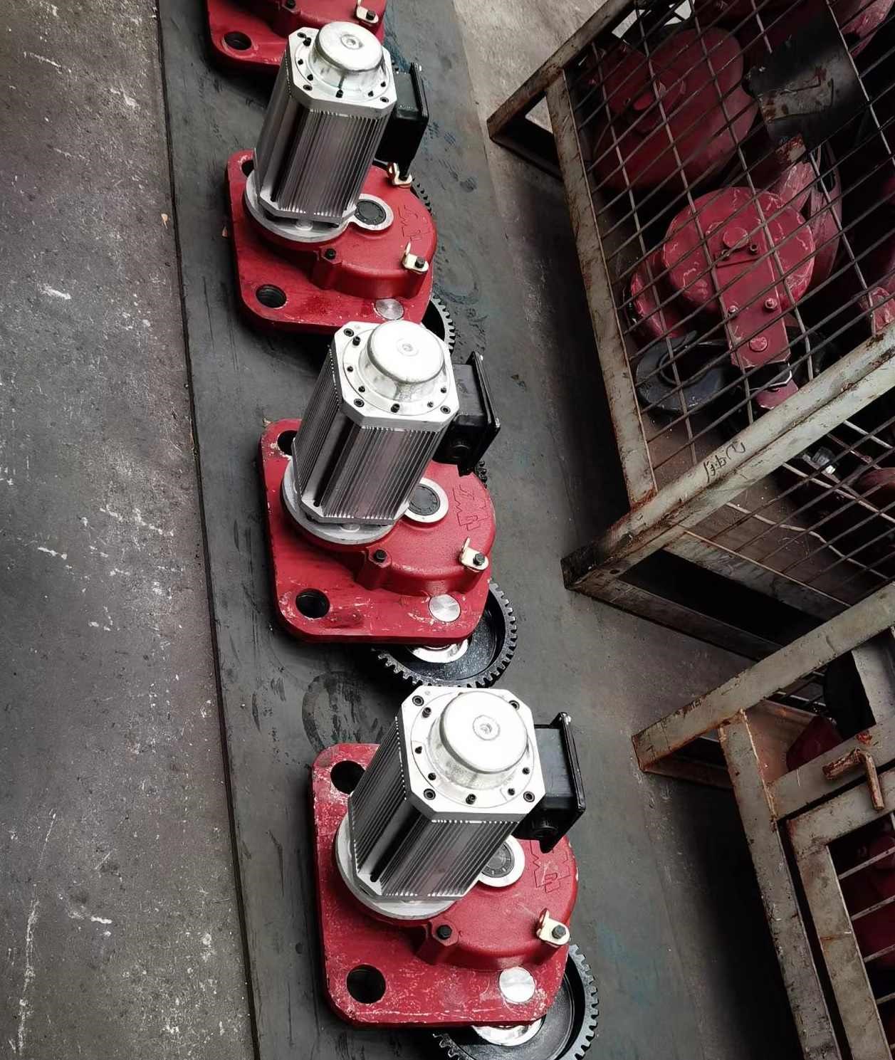 江蘇三馬YDEZ80S-4/0.8KW電磁制動實心轉(zhuǎn)子電動機(jī)運(yùn)行電機(jī)