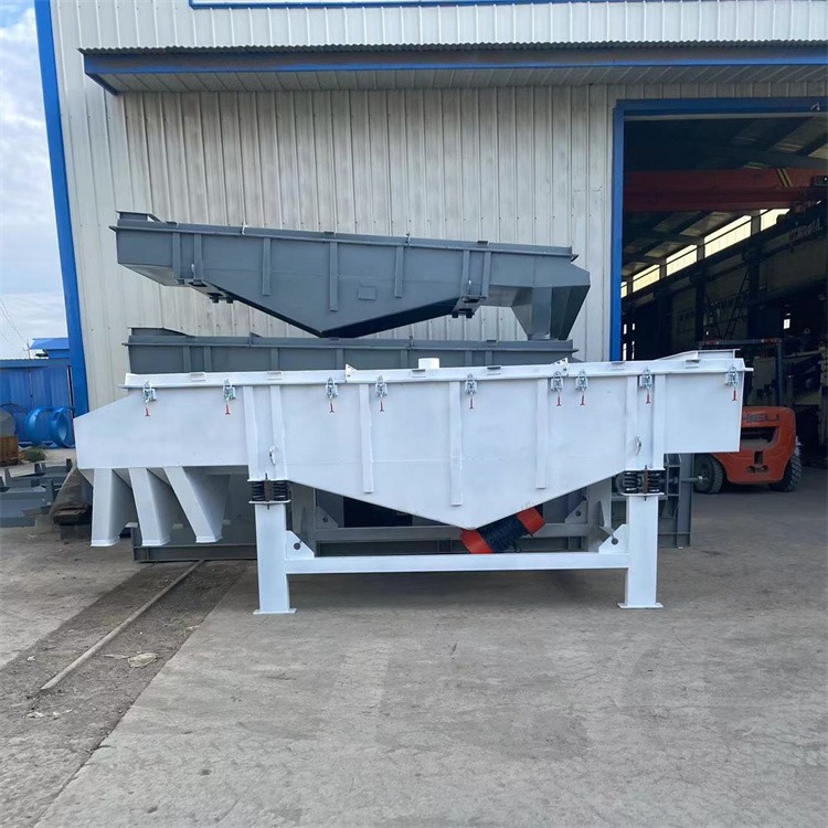 砂石直線分選篩自動(dòng)分級(jí)碎石的電動(dòng)篩