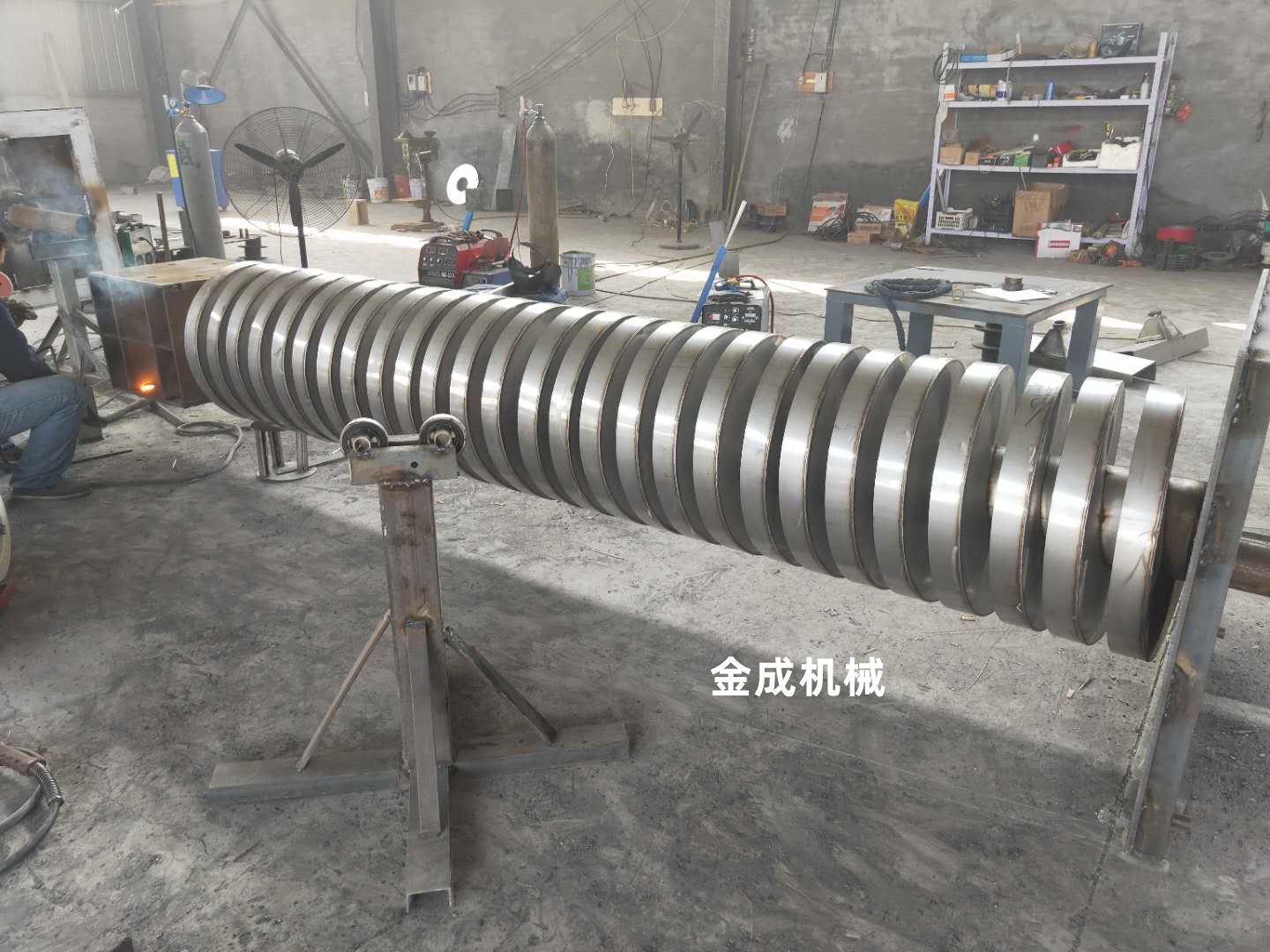 			 螺旋上料機降溫干燥垂直振動提升機			 