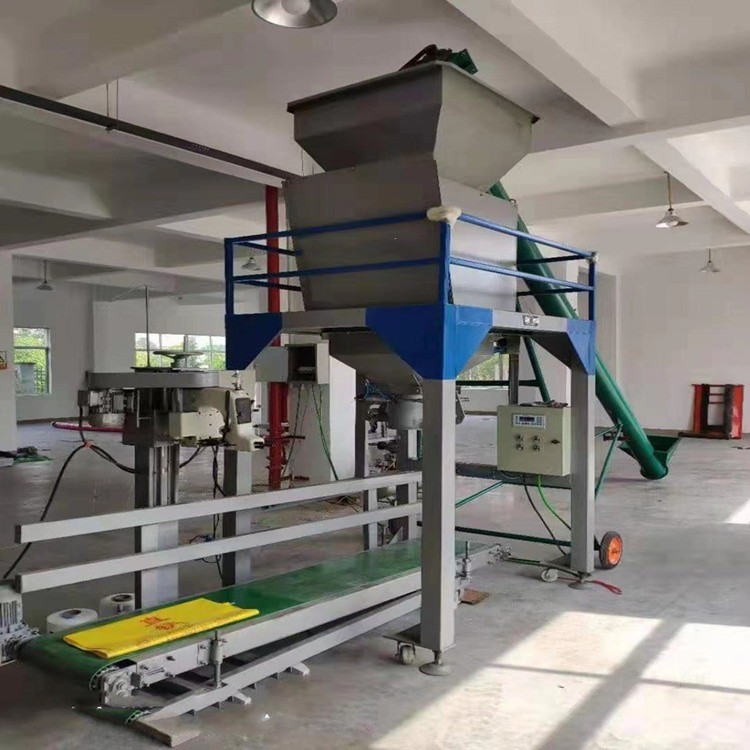 稱重式定量包裝機(jī)、玉米包裝秤價(jià)格