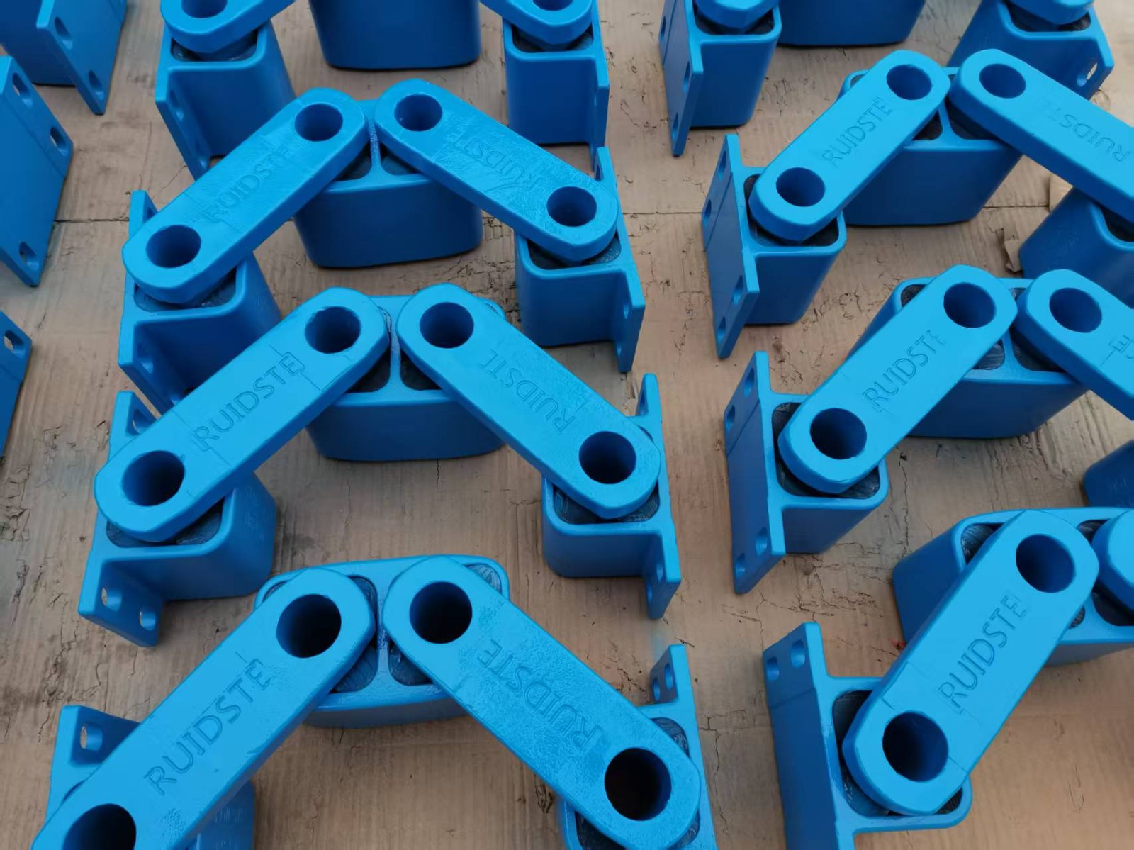 諾時(shí)達(dá)彈性組件裝置應(yīng)用于蔬菜清洗機(jī)振動篩支撐