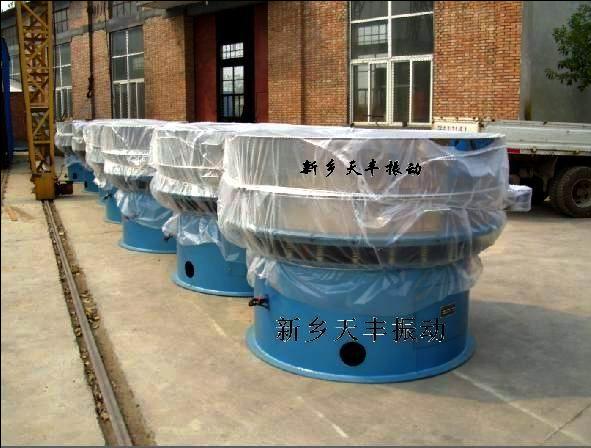 振動(dòng)篩、圓振動(dòng)篩、三次元振動(dòng)篩、振動(dòng)電機(jī)