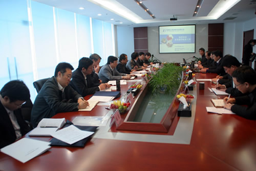 中國冶金地質總局總局局長盧進及調研組至黑旋風工程機械調研