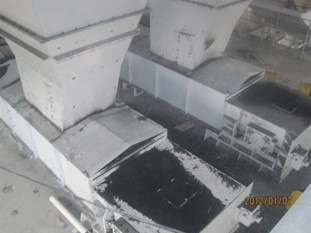 4008、4009刮板輸送機帶煤運行