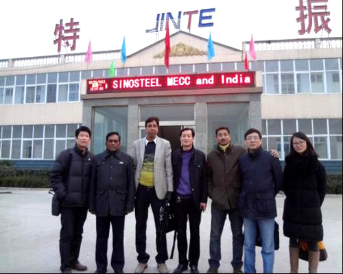 印度NMDC公司客商一行至河南金特振動(dòng)機(jī)械參觀考察振動(dòng)篩