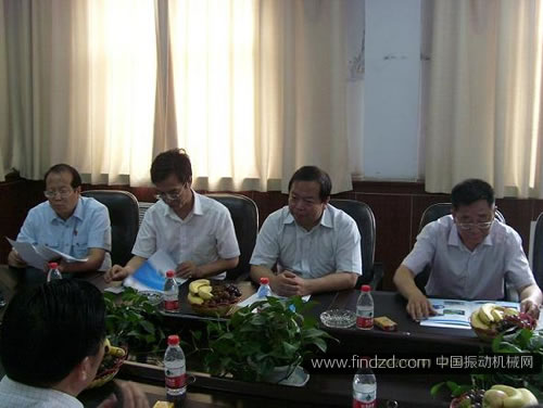 鶴壁市中級法院領導蒞臨太行全利重工調研