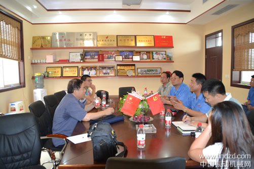 河南萬泰機械會議室