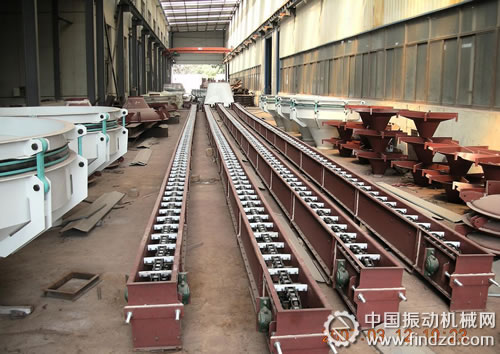 神東煤炭洗選中心發明專業刮板機鏈輪拉拔裝置