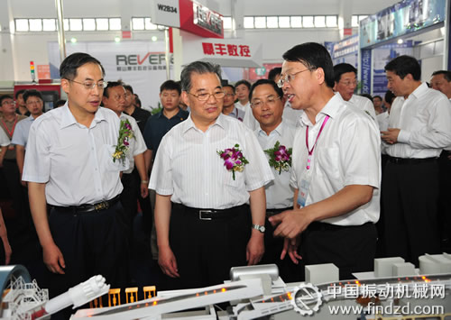 北方重工在第十一屆中國國際裝備制造業博覽會上展風彩