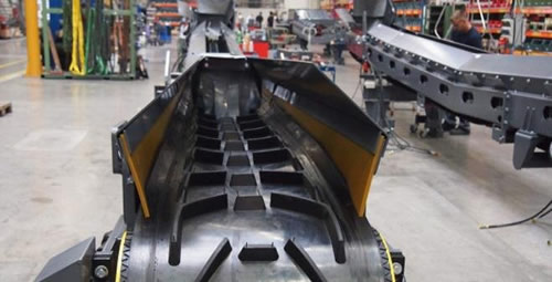 多種移動破碎篩分設備單獨和聯合作業的現場演示