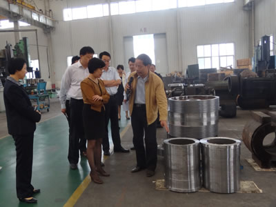 洛陽市委常委、統(tǒng)戰(zhàn)部長陳向平一行到洛陽大華重機調研