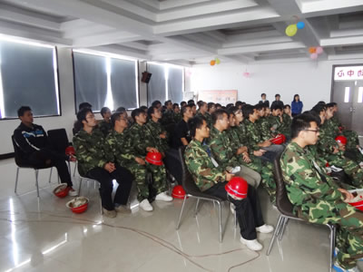 洛陽大華重機攜手洛陽理工學(xué)院 開拓美好未來