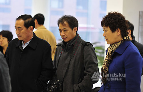 陸凱科技進行科技創新情況調研