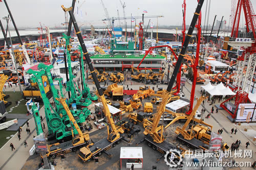 柳工直面挖掘機行業洗牌 進軍破碎篩分市場