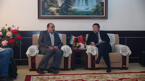 伊朗客商蒞臨太行全利重工考察節能煉鋼工程總承包項目