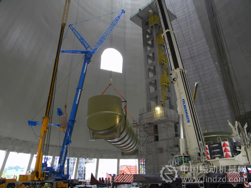 特雷克斯起重機挑戰斯洛文尼亞褐煤發電廠狹窄空間管道吊裝