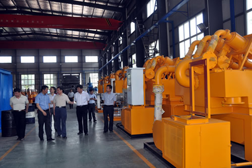 湖北省科技廳副廳長(zhǎng)至黑旋風(fēng)工程機(jī)械開發(fā)有限公司參觀考察