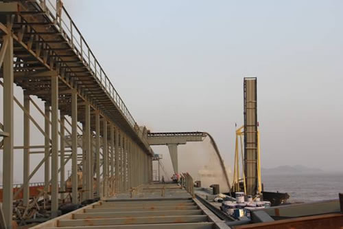 舟山小衢山島礦山開采產品裝船