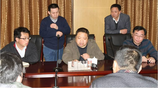 北京金隅考察團與新興企業賈總探討機制砂級配