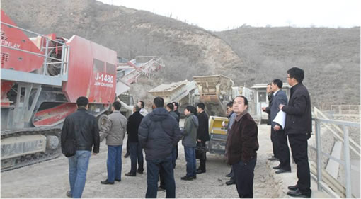 特雷克斯南方路機移動破碎設備