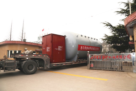 萊蕪煤機出口加壓過濾機發運出廠