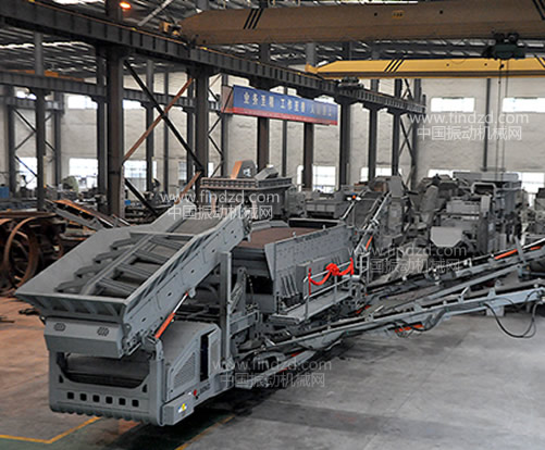 世界最大的履帶移動篩分站Y3S2560L型履帶移動篩分站