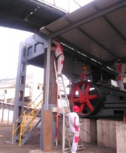 錳冶煉廠燒結(jié)車間雙輥破碎機(jī)電氣系統(tǒng)施工