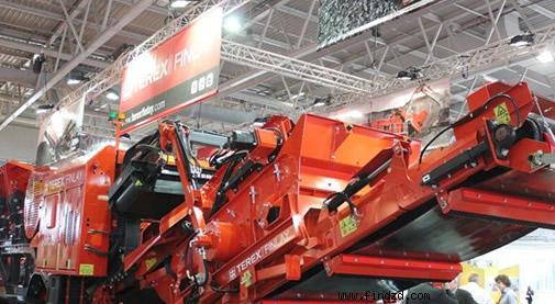 特雷克斯履帶式移動重型篩分設(shè)備