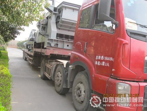 河南金特振動中鋼設(shè)備有限公司（金盛蘭項目）發(fā)貨現(xiàn)場