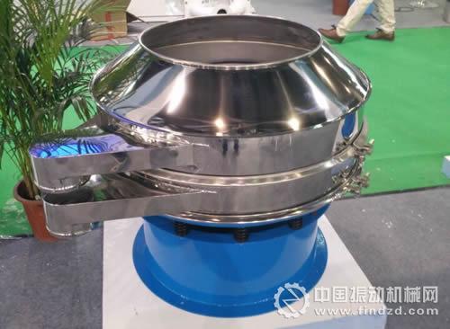 2015中國(guó)國(guó)際陶瓷工業(yè)技術(shù)與產(chǎn)品展覽會(huì)上新鄉(xiāng)恒宇機(jī)械展出的振動(dòng)篩