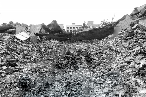 　高新區的兩處消納場，疑似只是村莊的拆遷現場